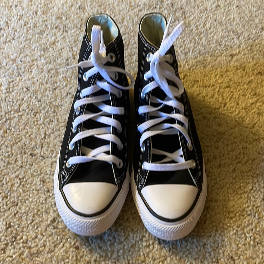 NWOT High top Converse